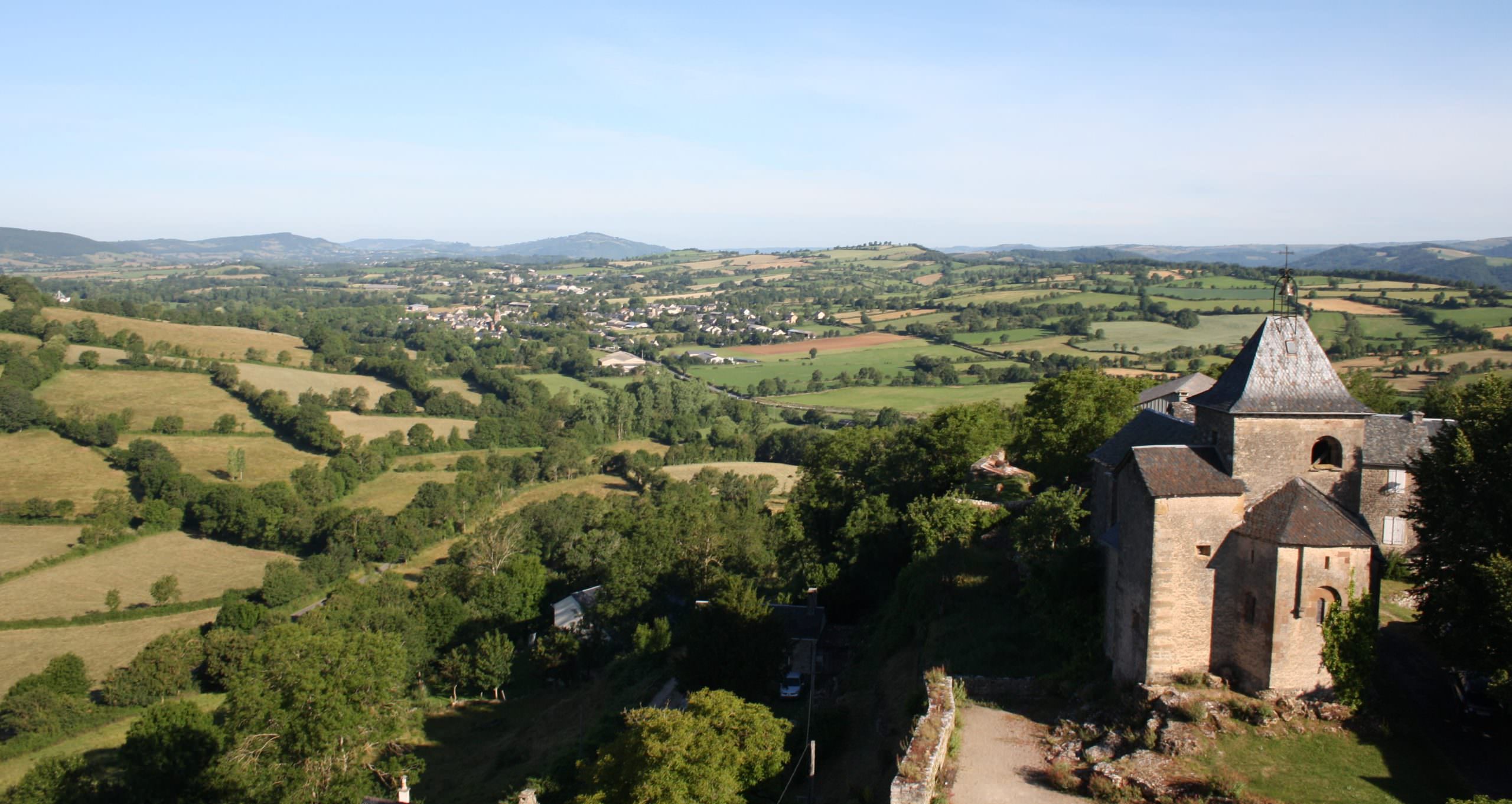 Paysage de Saint Saturnin de Lenne, vue depuis l'église Laroque